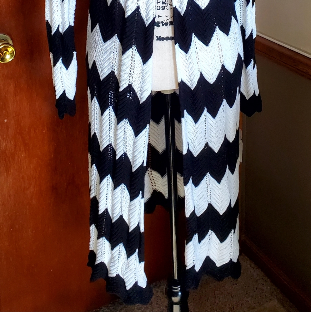 Women's sweater size M - Picture 2 of 6